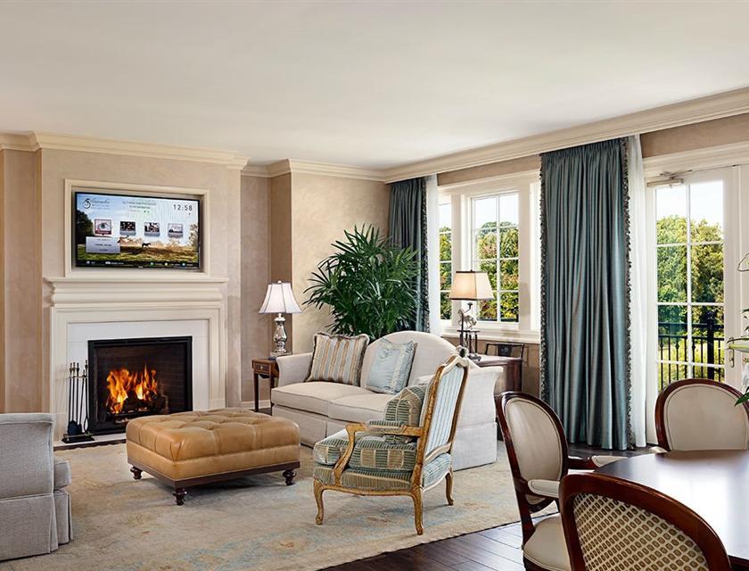 Owner's Suite Living Room