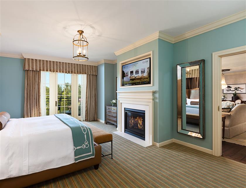 Owner's Suite King Bedroom