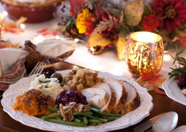 Thanksgiving plated meal 